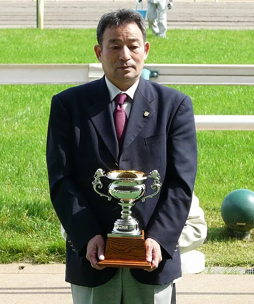南井克巳