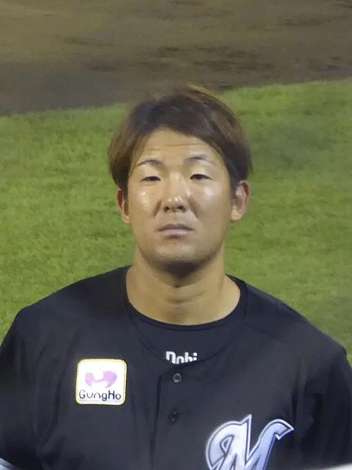 土肥星也