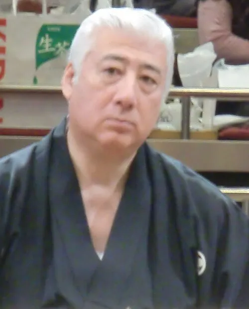 大徹忠晃