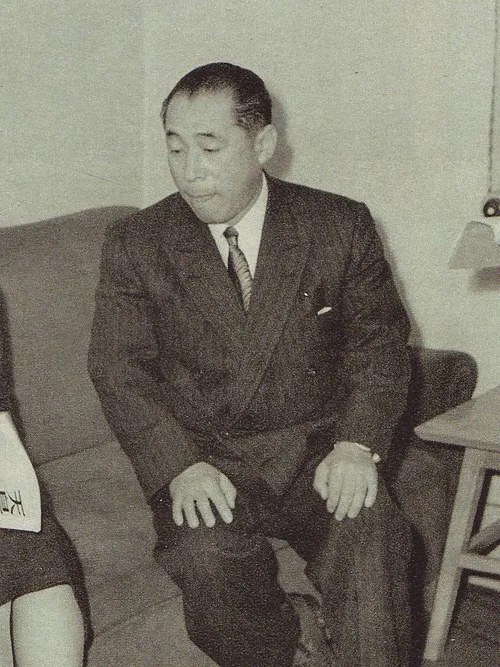 大蔵貢