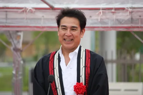 宇梶剛士