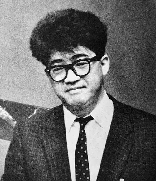 安部公房