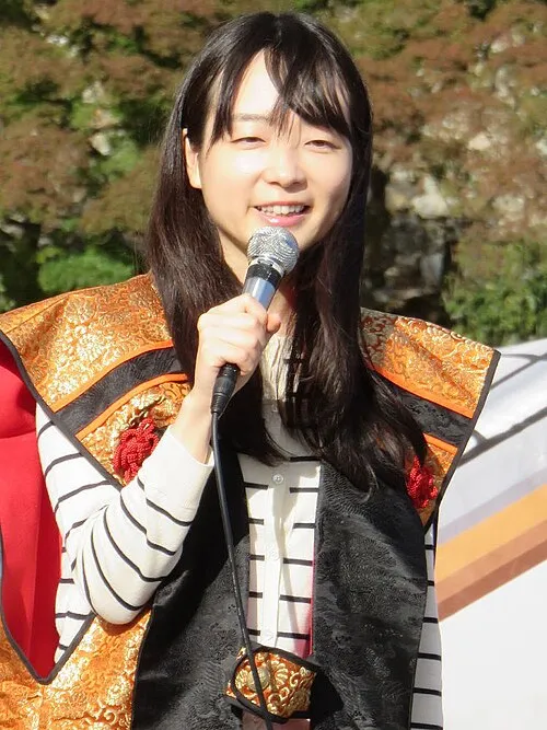 室田伊緒
