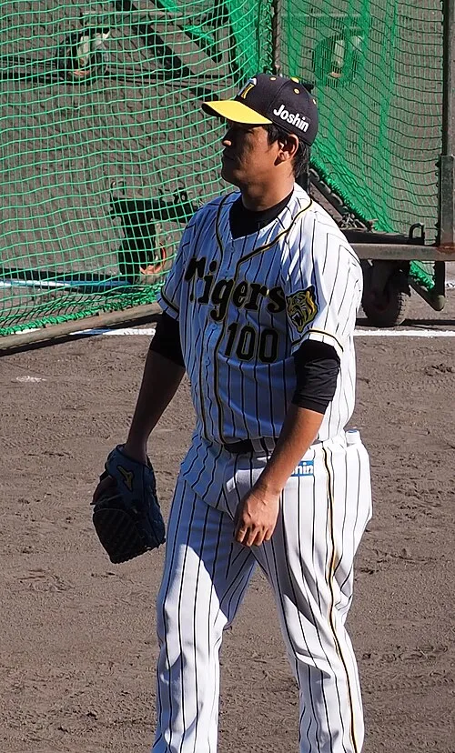 小嶋達也