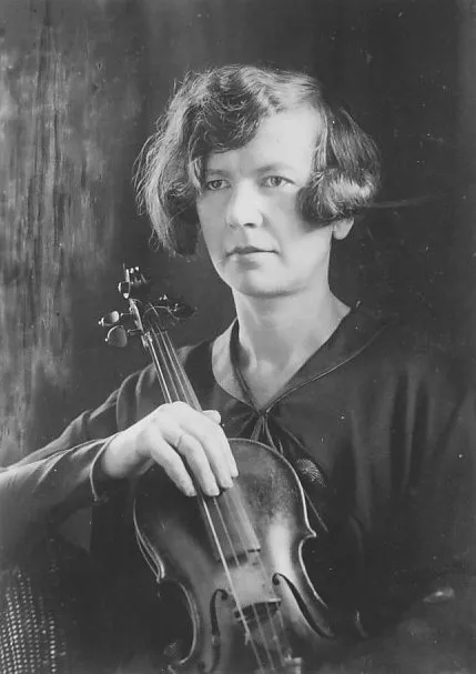 小野アンナ