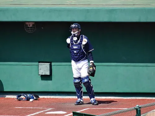 山崎勝己
