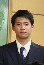 山根視来