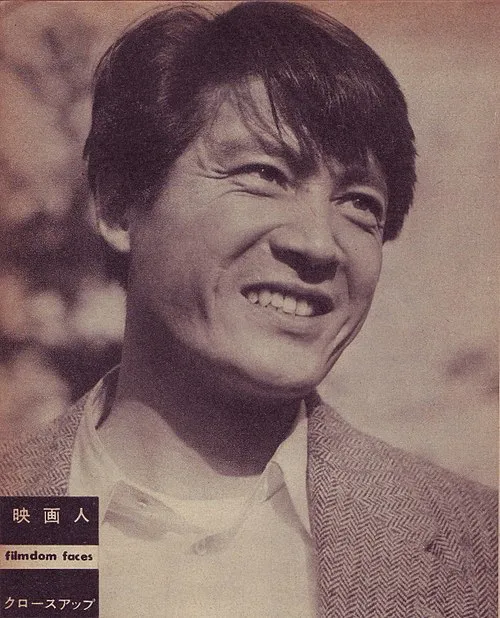 岡田英次