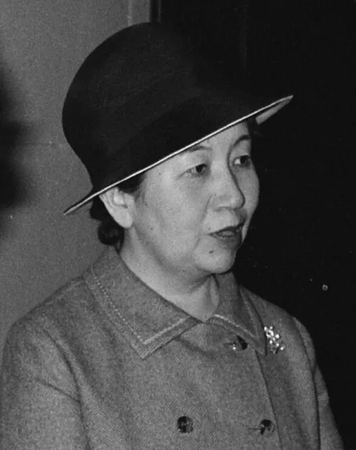 崇仁親王妃百合子