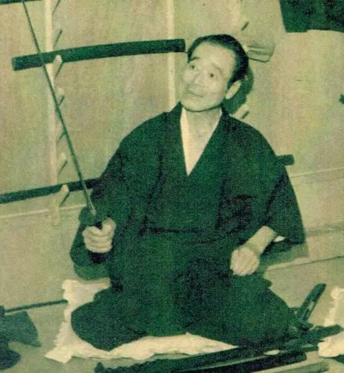 左卜全