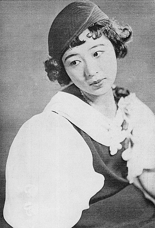 市川春代
