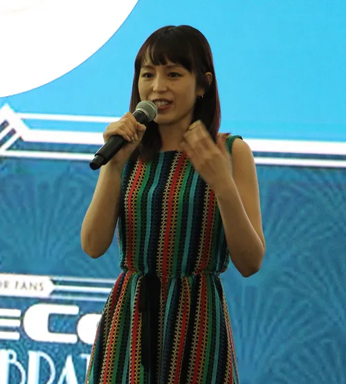 平野綾