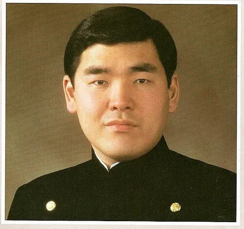 御木貴日止