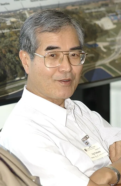 戸塚洋二