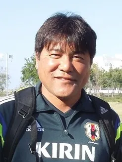 手倉森誠