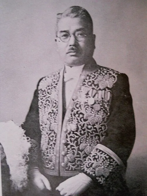 手島栄