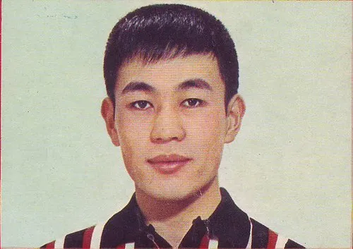 新川二朗