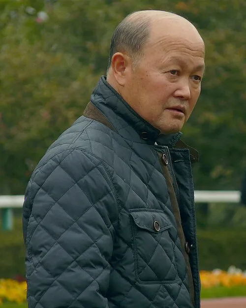 新川恵