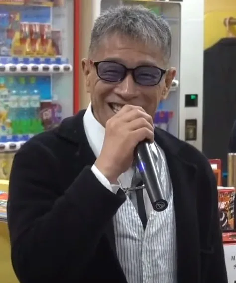 新津潔