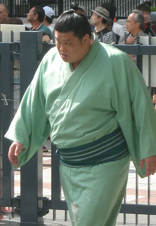 春日王克昌