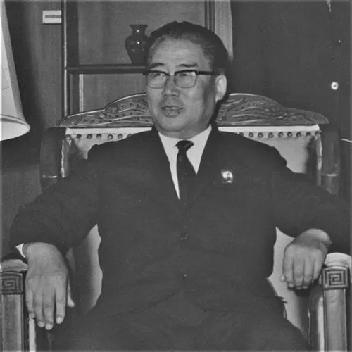 朴成哲