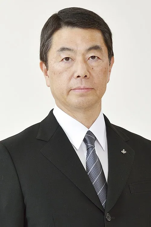 村井嘉浩