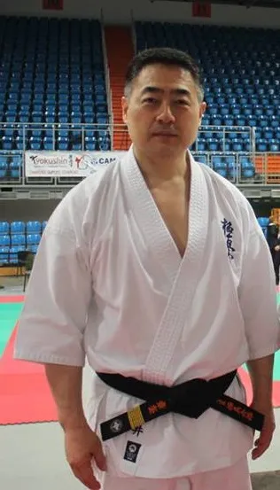 松井章圭