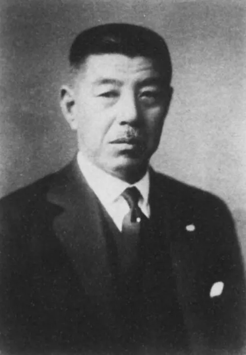 松平頼寿