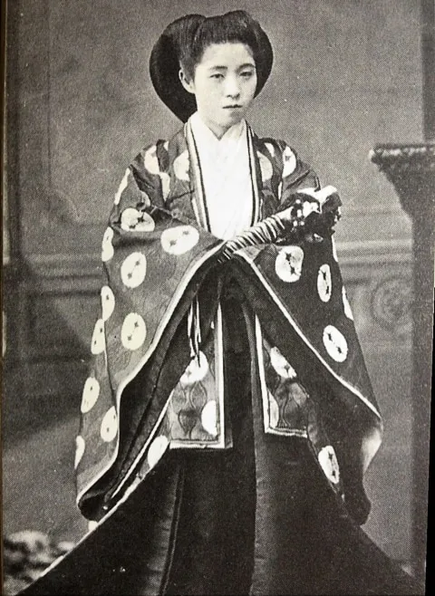 柳原愛子