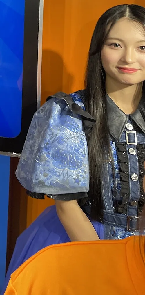 桐原美月