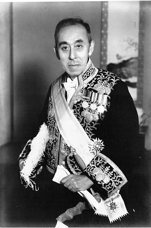 楠本長三郎