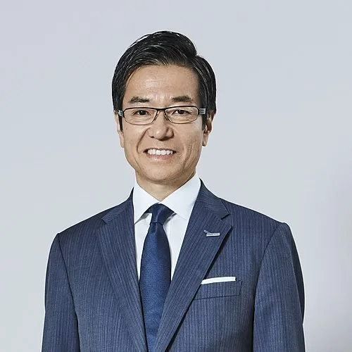 樋口泰行