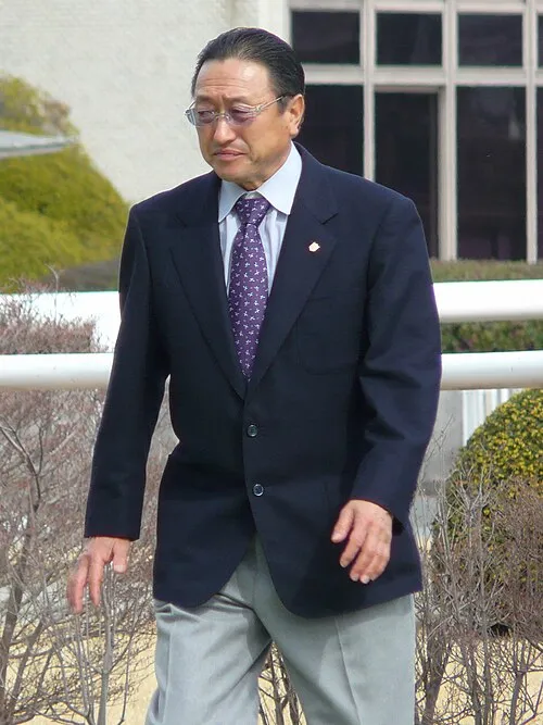 目野哲也