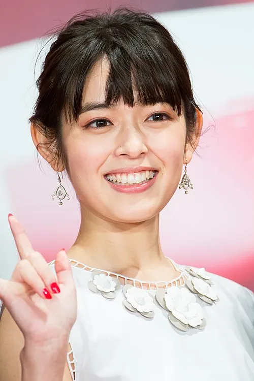 矢作穂香