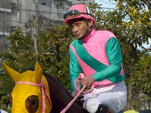 石崎隆之