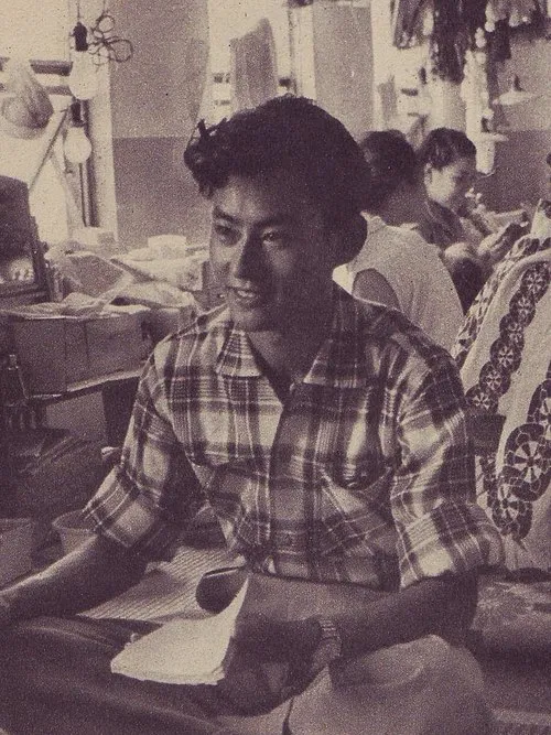 石濱朗