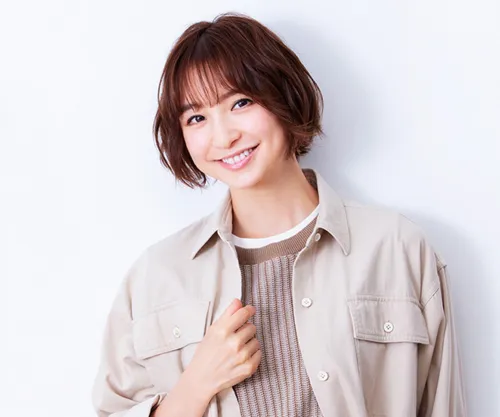 篠田麻里子