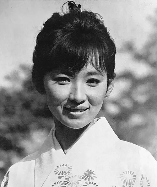 芦川いづみ