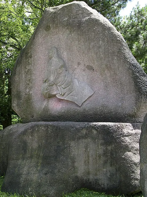 芳春院