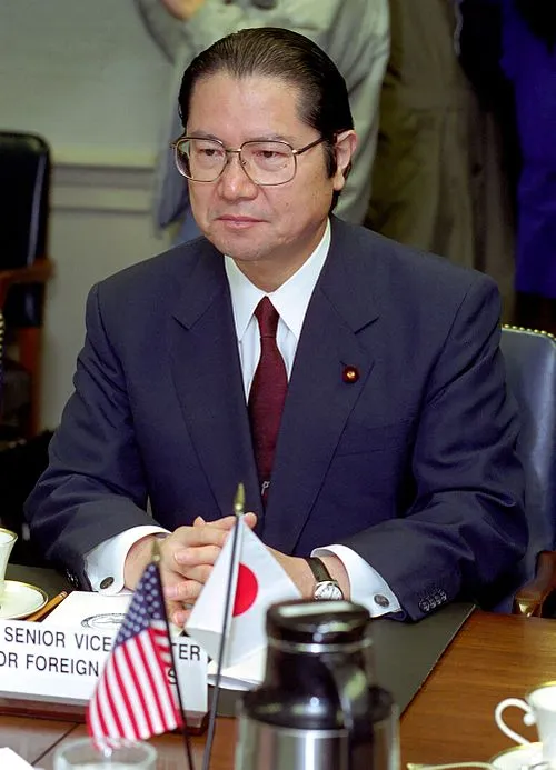 衛藤征士郎