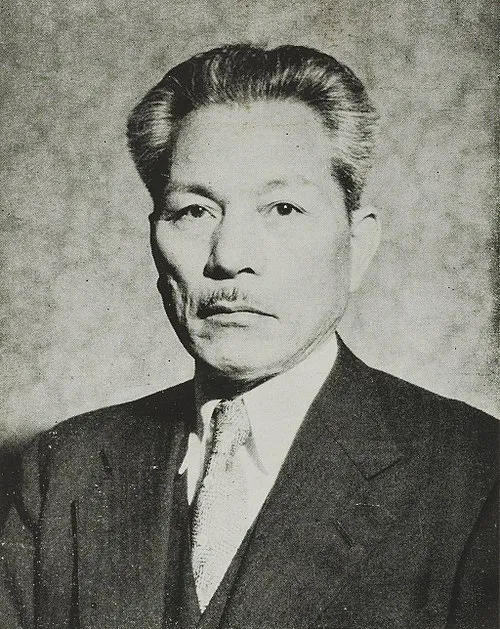 西尾末広