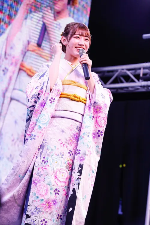 西嶋菜々子