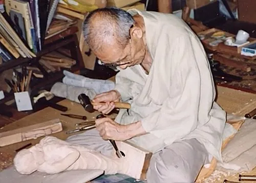西村公朝