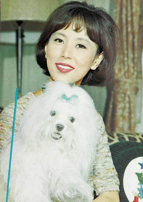 西田佐知子