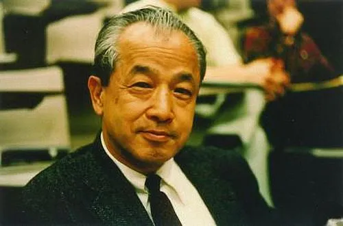 角谷静夫