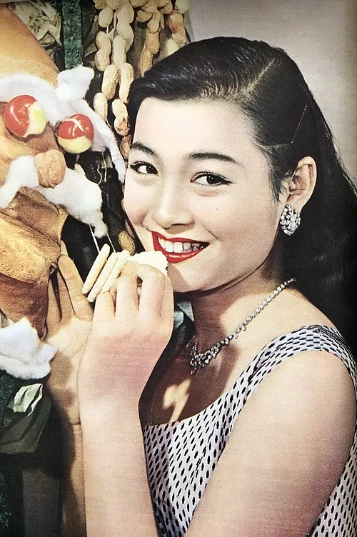 野添ひとみ