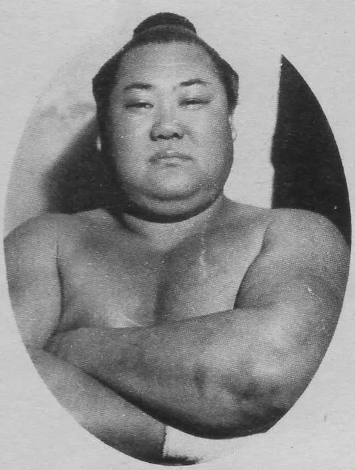 鏡岩善四郎