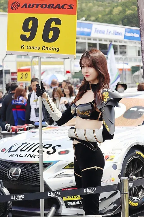 長坂有紗