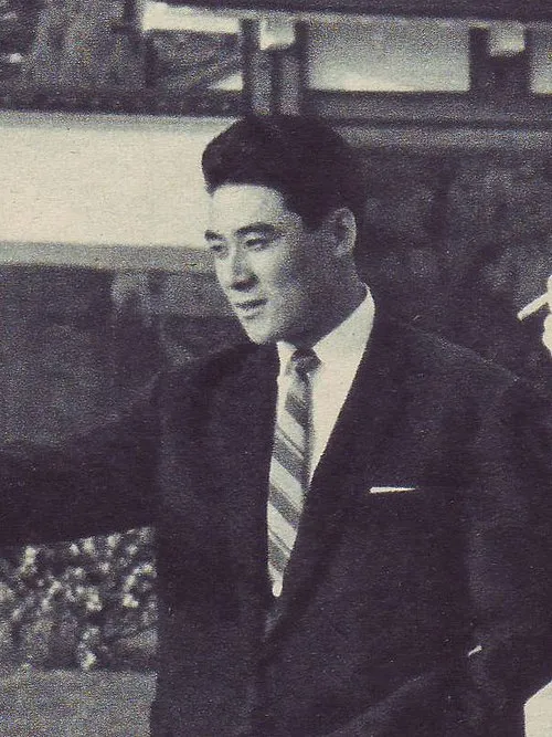 難波昭二郎