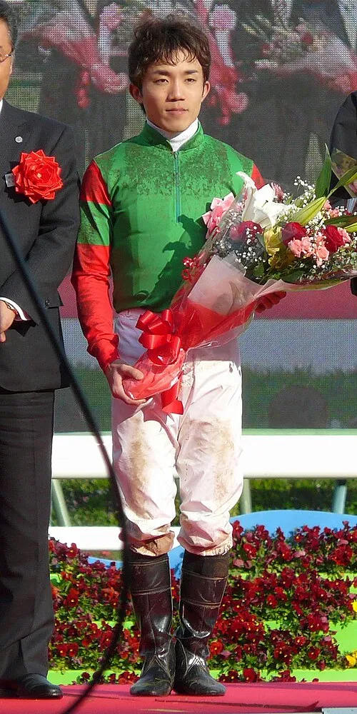 高野容輔